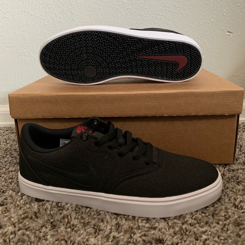 Nike SB Check Solarsoft 8.5